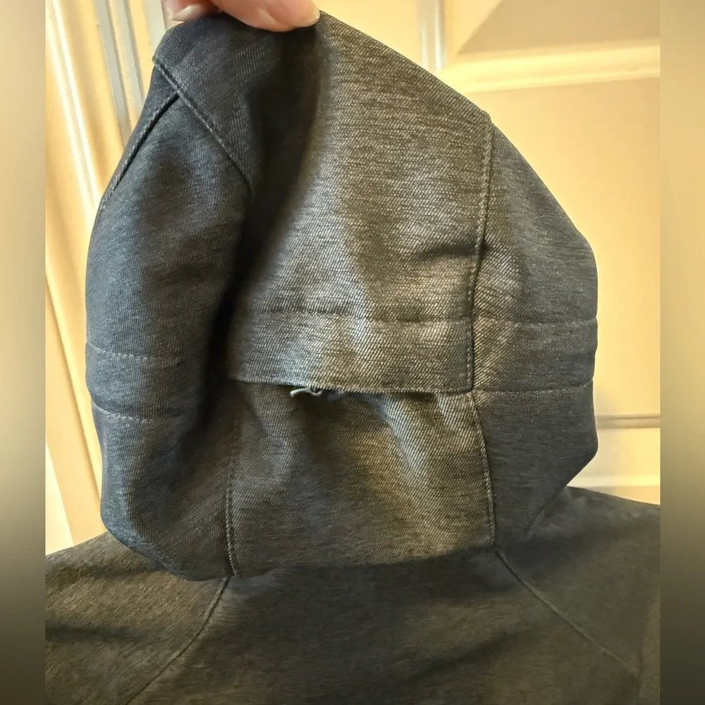 Stormtech fall/winter jacket - Picture 6 of 8